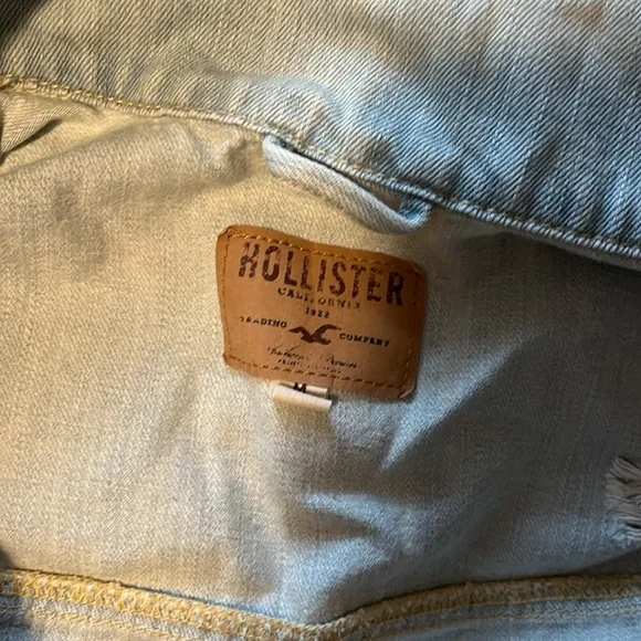 HOLLISTER - Denim Jacket - Picture 2 of 3